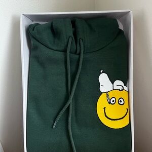 NWT - Peanuts Snoopy Hoodie Sz. M